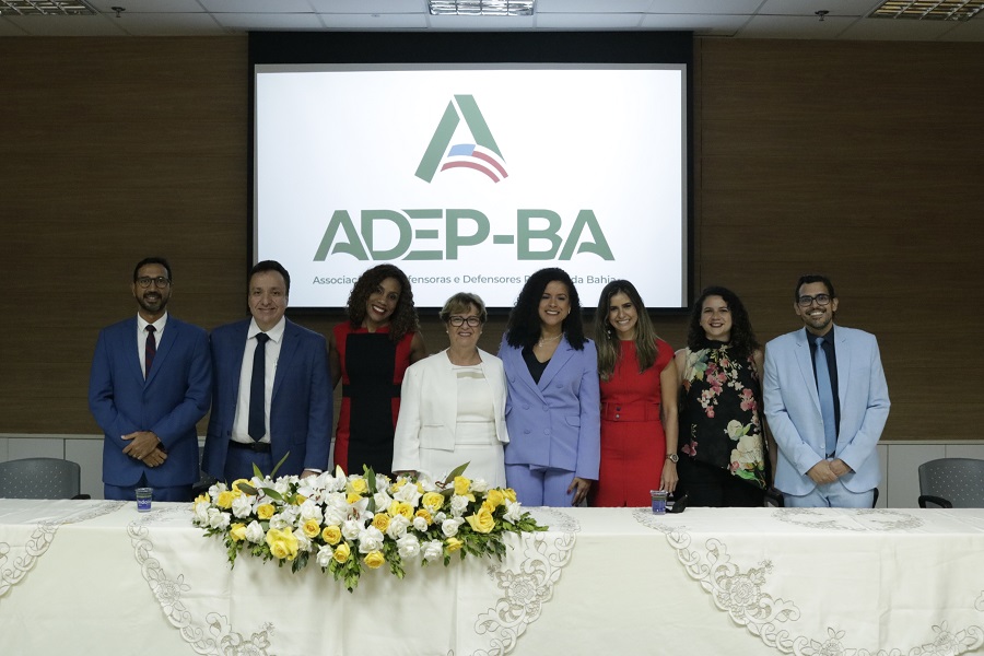 Defensora Tereza Cristina Almeida assume Presidência da Adep-Ba 