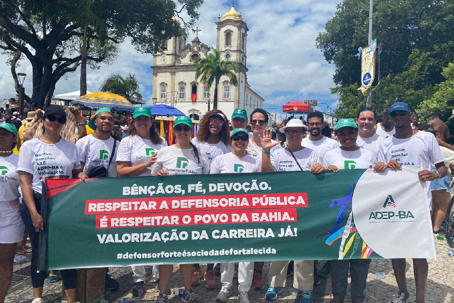 BÊNÇÃOS, FÉ E DEVOÇÃO: ADEP-BA PEDE RESPEITO AOS DEFENSORES DURANTE A TRADICIONAL CAMINHADA DO BONFIM 